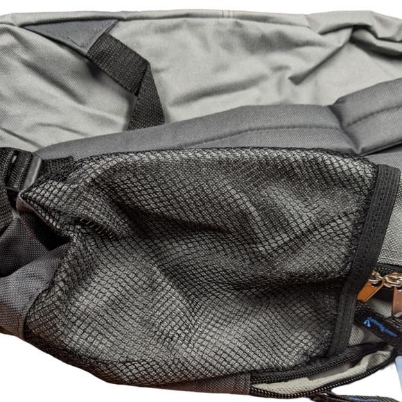 Summit Ridge NWT Blue Black & Gray Unisex Backpack - Picture 8 of 13